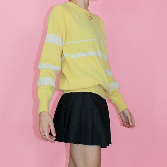 VTG 80s/90s Pringle Sports Yellow Wool Crew Neck Sweater - Picture 5 of 10